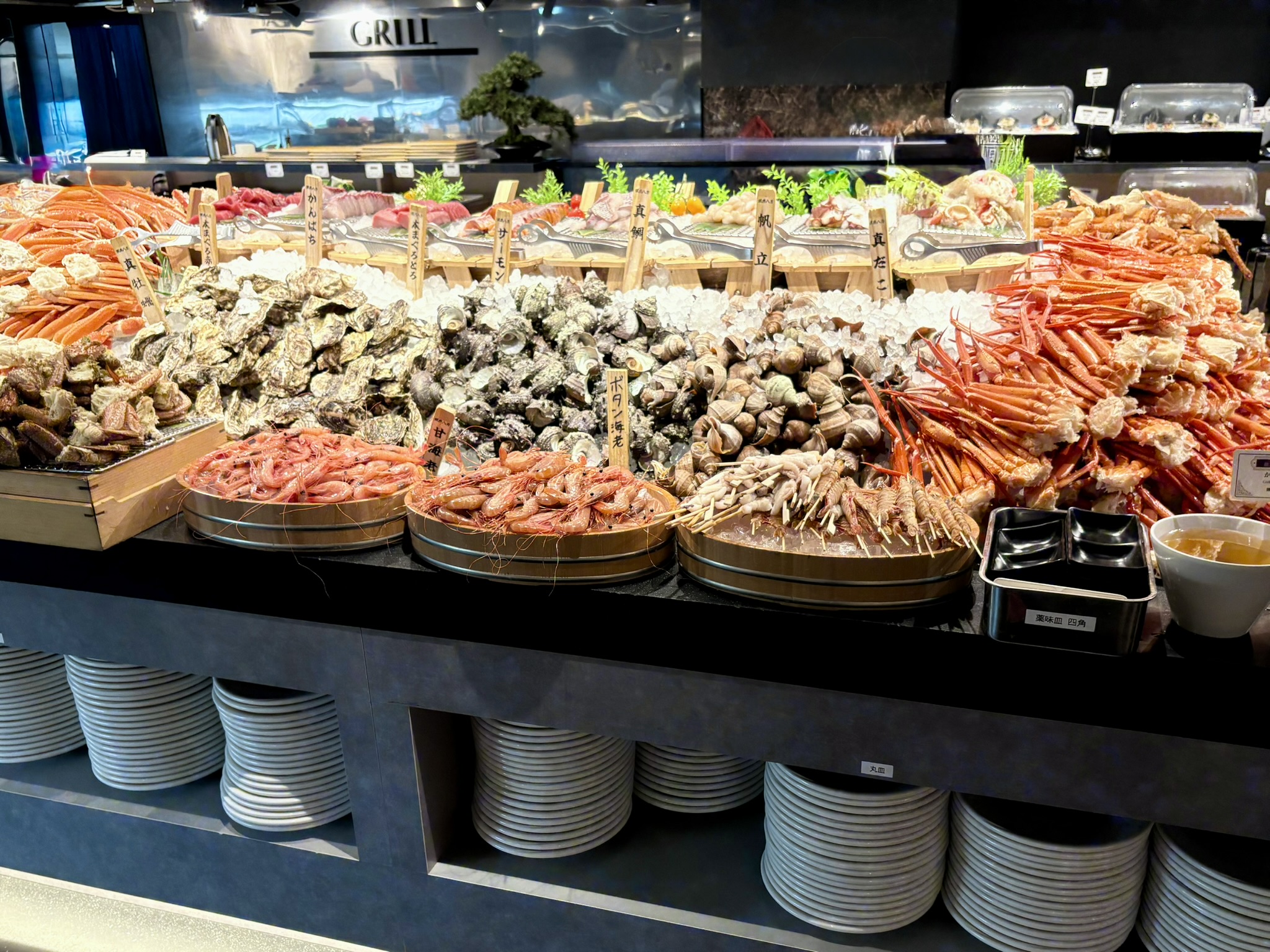 海鮮ブッフェダイニング銀座八芳 新宿店で贅沢180分昼飲み｜誕生日に最高すぎた食べ飲み放題